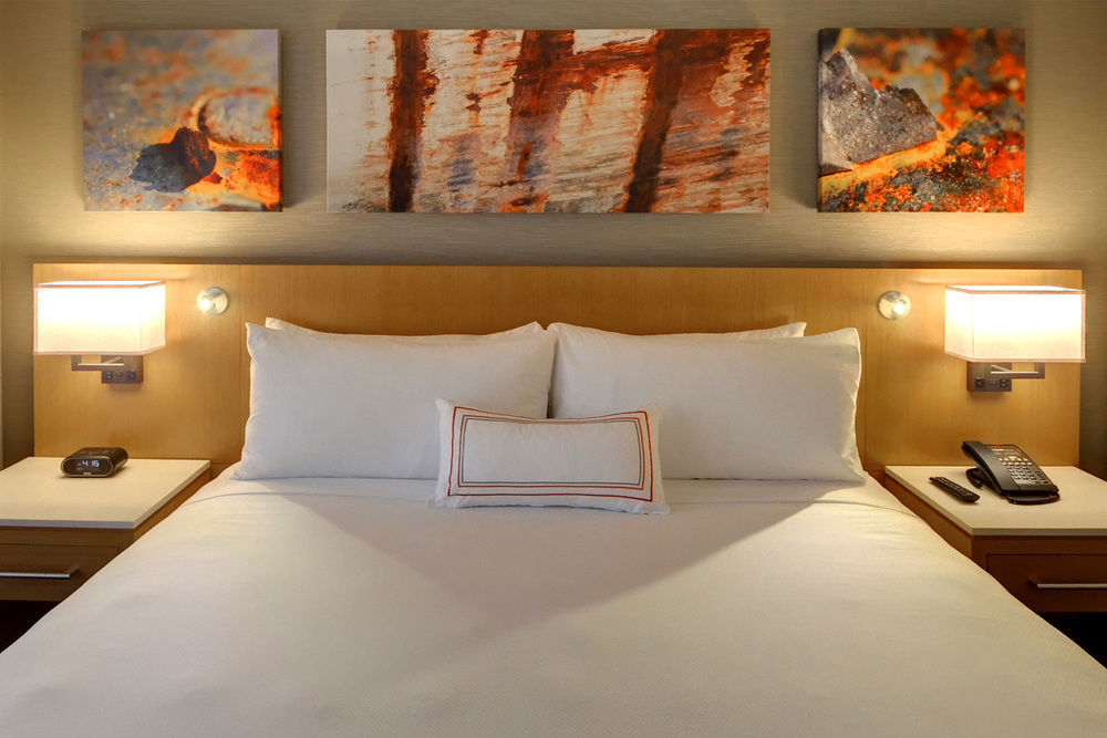 Renaissance Chicago Glenview Suites Hotel Экстерьер фото
