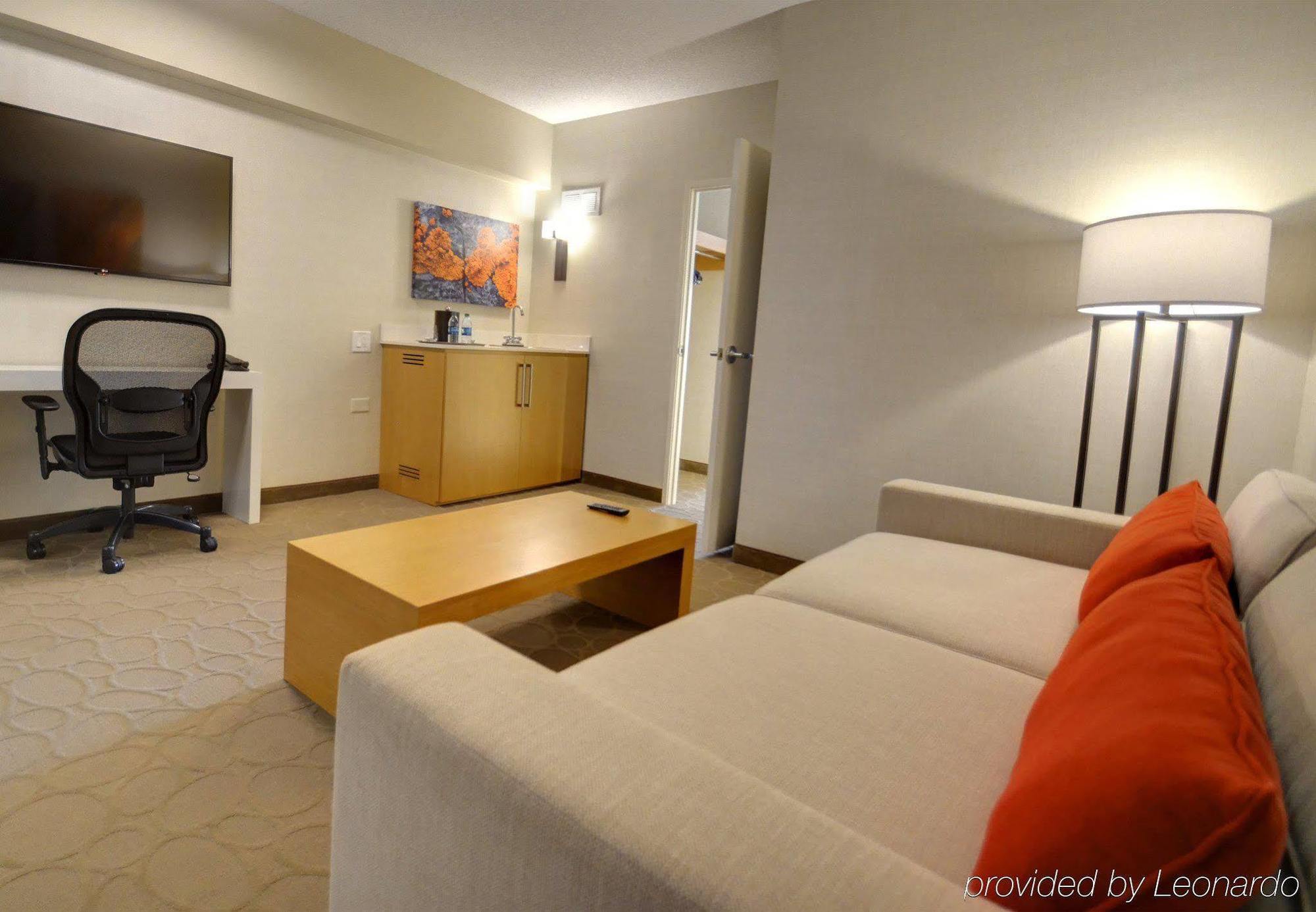 Renaissance Chicago Glenview Suites Hotel Экстерьер фото